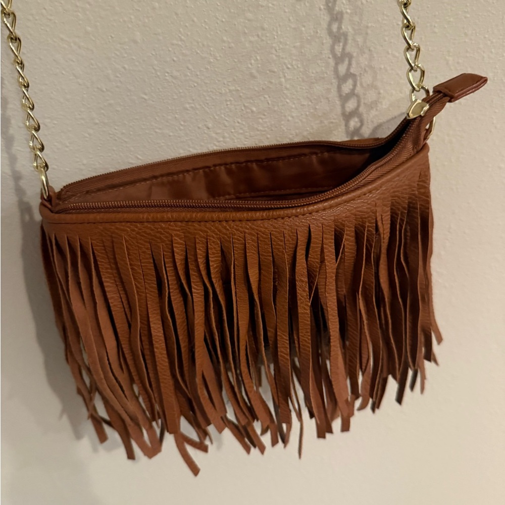 Cross Body Fringed Purse Brown.